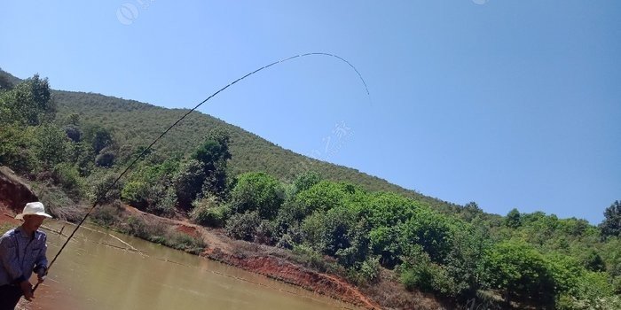 昆明市寻甸县鸡街镇有多少人口_寻甸县羊街镇多合村(2)