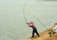 库钓使用海竿钓远水大物的技巧