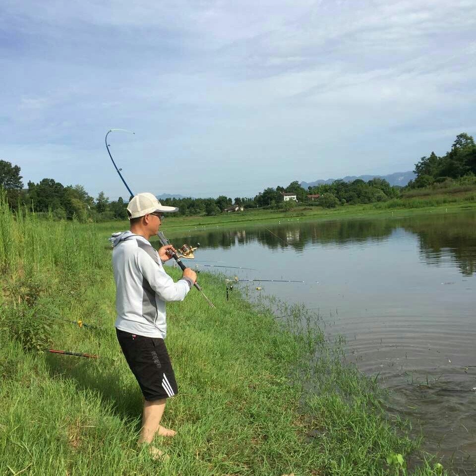 当阳白河水库钓鱼图片